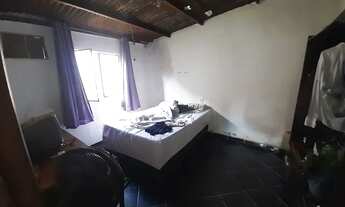 Imagem 4: Casa com terreno grande