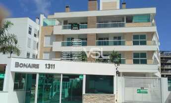 Imagem: Cobertura plana com 4 dormitórios sendo