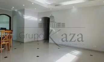 Imagem 3: Casa - Jardim Luiza - 3 Dormitórios sendo 1 Suíte, 6 vagas de carro -200m²