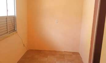 Imagem 2: Alugo casa 2/4 pequena