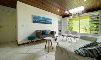 Imagem 3: Apartamento tipo casa, mobiliado, varanda com sol, jardim inverno e todo reformado