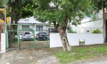 Imagem 2: Casa ampla de 2 pavimentos com 4 dormitórios, 1 suite e 4 vagas no bairro Santa Tereza!