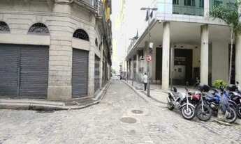 Imagem 7: AMPLO ANDAR COM 1.037M2 EM FRENTE A IGREJA DA CANDELÁRIA