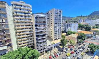 Imagem 3: EXCELENTE APARTAMENTO DE 82 METROS, PROX: AO SESC, FRENTE, SOL DA MANHA. VARANDAO, SALA AM