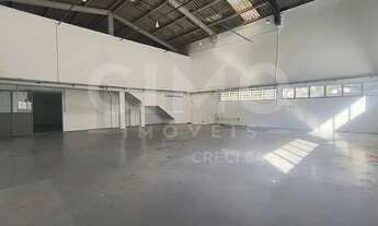 Imagem 2: Galpão 800m² para locação c/ doca, salas e pátio Salto Weissbach