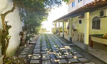 Imagem: Casarão em Rio das ostras e 2 ap em cima