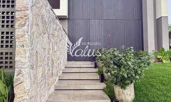 Imagem 6: Sobrado Portal do Sola Green com Elevador, 4 suítes sendo a master com closet e energia fo