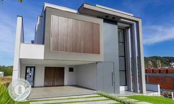 Imagem: Casa de Alto Padrão na Ponta Aguda com