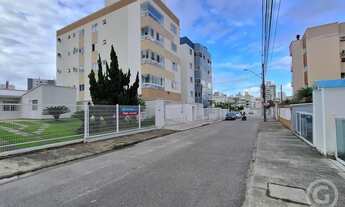 Imagem 2: Residência semimobiliada com amplo terreno em Pagani, Palhoça