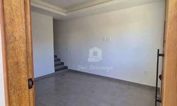 Imagem 6: Casa duplex a venda com excelente padrão de construção