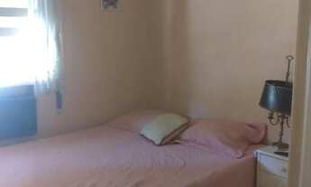 Imagem 2: Quarto individual para moça que trabalhe fora em Ipanema