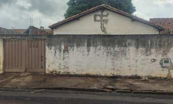 Imagem: Vende uma casa no bairro vila Toninho