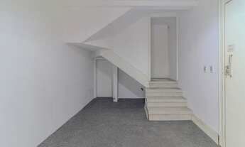 Imagem 7: Imóvel para aluguel possui 160 metros quadrados com 3 quartos em Mont Serrat - Porto Alegr