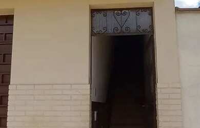 Imagem 2: Alugo apartamento de 3 quartos no centro de Três Pontas. MG