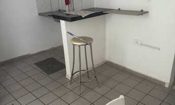 Imagem: Aluga-se kitnet na av. Valter Alencar, próximo