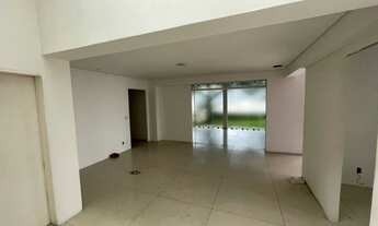 Imagem 2: Casa para Locação Comercial em Piedade do Lado do Boris Berestein. 430m2. 8 Vagas