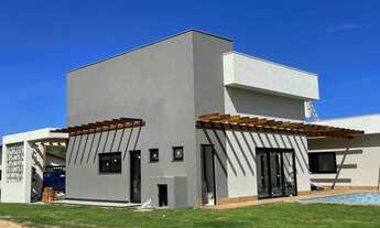 Imagem: Casa térrea com piscina, condomínio Riviera