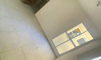 Imagem 4: Ap em frente ao shopping ( móveis fixo na cozinha e banheiro