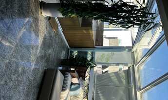 Imagem 2: Prédio em Centro de terreno, varandão, piscina, impecável!