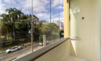 Imagem 2: Apartamento reformado, elétrica nova 02 quartos no Água Verde - Curitiba - PR