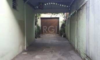 Imagem 2: Casa com 3 Quartos à Venda na Rua Coronel Villagran Cabrita - Partenon, Porto Alegre