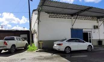 Imagem 2: Área Comercial com galpões