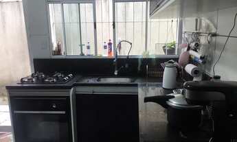 Imagem 4: Casa à venda com 132m² de área construída no São Pedro - Osasco/SP - Bairro com comércios