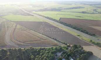 Imagem 4: Terreno na Rodovia dos Bandeirantes sentido Capital