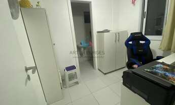 Imagem 4: Apartamento em Patamares com 3 quartos, 2 vagas de garagem com dependência, vista mar em P