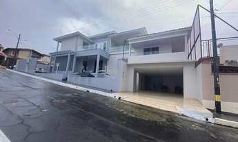 Imagem 5: Casa de condomínio sobrado para aluguel possui 550 metros quadrados com 5 quartos