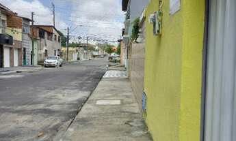 Imagem 7: Casa em rua pública