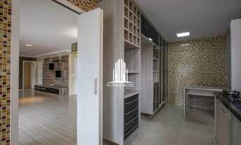 Imagem 2: 3 suites, 2 vagas de garagem, 3 banheiros