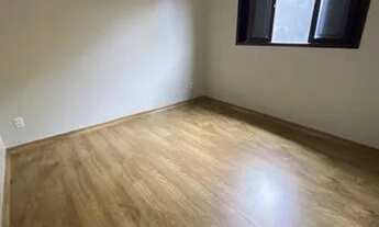 Imagem 7: Casa de condomínio sobrado para aluguel possui 300 metros quadrados com 3 quartos