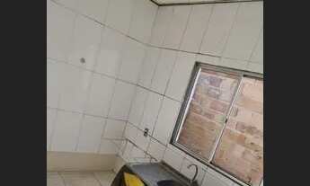 Imagem 2: Imóvel com água e luz inclusos