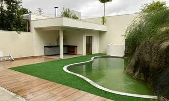 Imagem 4: Casa em Condomínio de Alto Padrão, com 440 m² .4 suítes. Área Gourmet. Piscina Natural