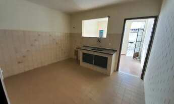 Imagem 6: Oportunidade 2qtos colada a lagoa de Iguaba Grande