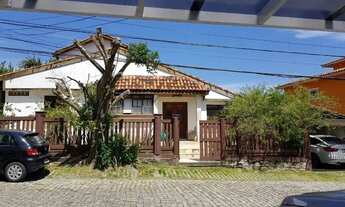 Imagem 2: Casa com 7 quartos à venda, 410 m² por R$ 2.950.000 - Camboinhas - Niterói/RJ