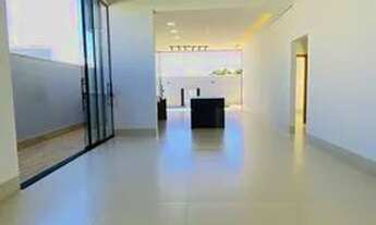 Imagem 2: Casa de condomínio térrea para venda possui 200 metros quadrados com 4 quartos