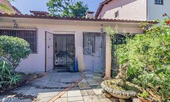 Imagem 5: Casa com 05 dormitórios/quartos No Bairro Ipanema