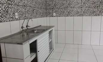 Imagem: Ótima casa de fundos recém reformada na