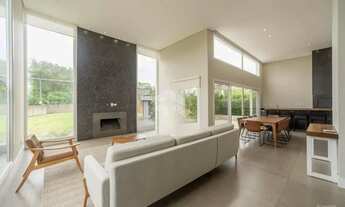 Imagem 4: Casa em Condomínio com 249m² e 3 dormitórios, 3 suítes, 4 vagas no bairro Alphaville em Po