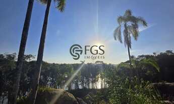 Imagem 3: Terreno único à beira da represa com 9557m² no condomínio Veleiros de Ibiúna-SP