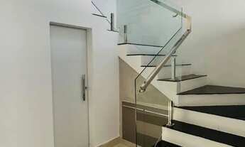 Imagem 6: Imperdível! Casa Duplex Projetada no Bairro Paraviana - Conforto e Sofisticação