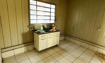 Imagem 7: VENDE CASA DE MADEIRA PROXIMO AO CENTRO