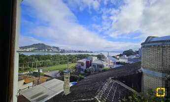 Imagem 2: Casa com 4 quartos à venda no Bairro João Paulo com linda vista para o mar
