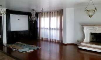 Imagem 7: Imóvel Espaçoso de 220m² com 4 Dormitórios e 3 Vagas - Vila Mariana