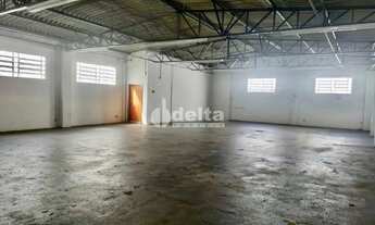 Imagem 2: Loja disponível para locação e venda no bairro Daniel Fonseca em Uberlândia-MG