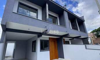 Imagem 2: Venda Sobrado em Sertão do Maruim - 3 Dorms, 2 Suítes, R$570k