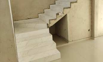 Imagem 6: Sobrado em fase de acabamento