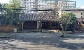 Imagem 5: Casa 03 dormitórios com incríveis 387m² de área construída no bairro Petrópolis